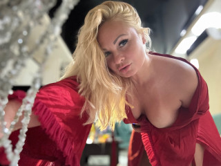 Alter: 36 / Schütze - Alter: 160 / sportlich - Geschlecht: weiblich - Ausrichtung: bisexuell - Haare: blond / lang - Piercing: keins - bewebmaster-Alter: B - Hautfarbe: weiss - Augen: blau - Rasur: vollrasiert